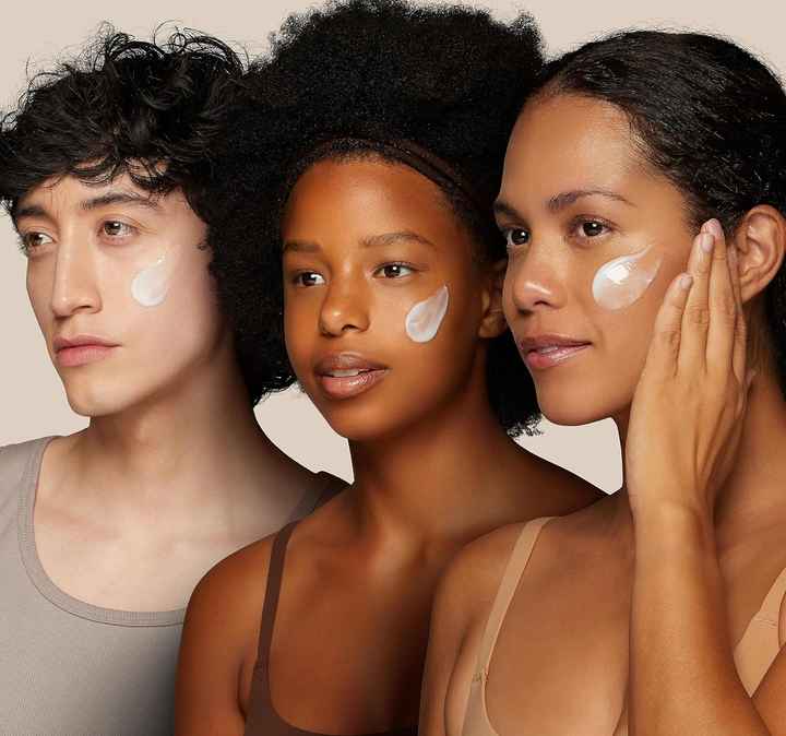 Reveal Your Radiance with Clear, Glowing Skin!